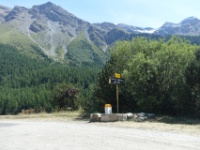 DSC09616  unerwartet passieren wir den Col de la Madeleine bei 1746 müM. Dieser Pass ist doch erst nach dem Col d'Iseran im Roadbook ??